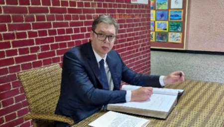 ISTINOMER DA PRIZNA DA JE LAGAO Evo dokaza, crno na belo, da je predsednik Vučić bio u "Ribnikaru" i kada! (FOTO)