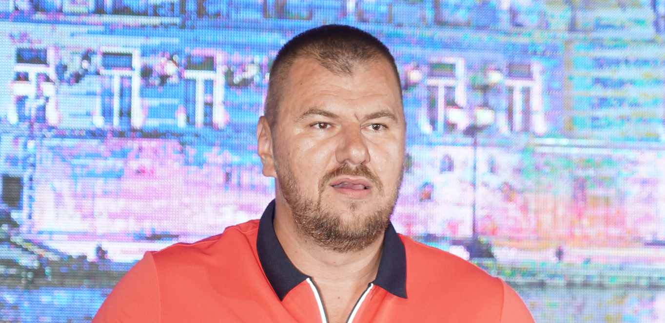JANJUŠ NEMA POJMA KAKAV PAKAO SE DEŠAVA NAPOLJU Hitno stiglo saopštenje, evo šta će biti s njim