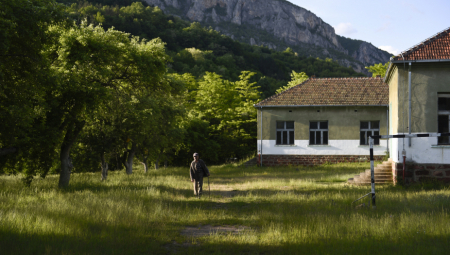 IZ FRANCUSKE DOŠLI U BOSNU DA ISPUNE ZAVET SVOG OCA Nisu znali reč srpskog, ali su naišli na pravog čoveka