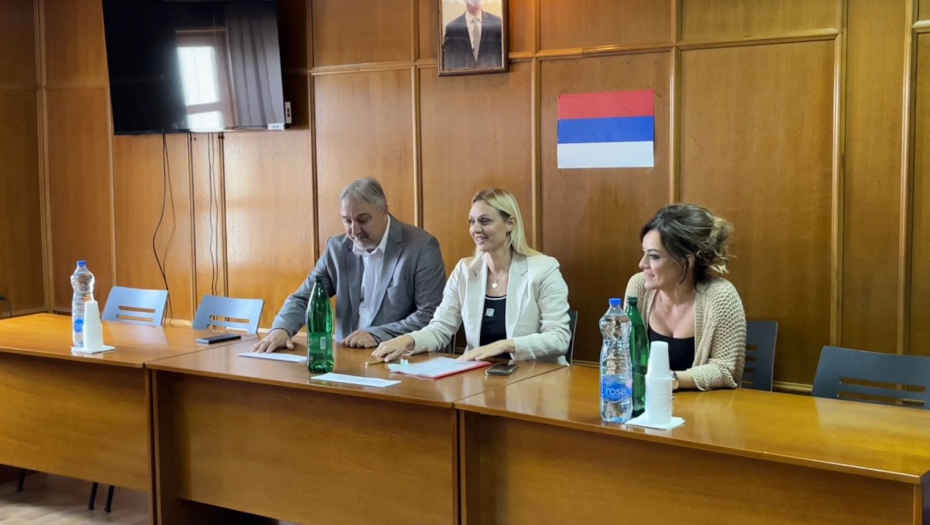 Ministarka Tanasković najavila pojačane inspekcijske kontrole pri otkupu višnje (FOTO)