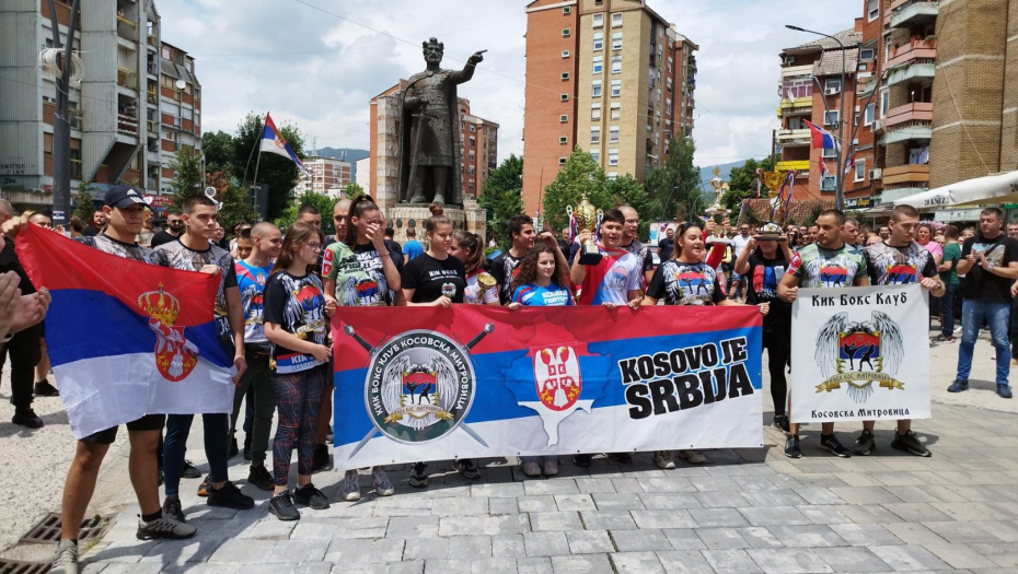 POLA GODINE BEZ DINARA NA KOSMETU! Srbi u nikad težoj situaciji (VIDEO)