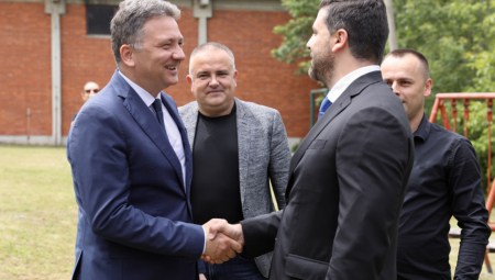 Uveden brzi internet u selu Kalanjevci kod Ljiga (FOTO)