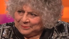 POZIRALA GOLA U 83. GODINI Glumica iz Harija Potera u neviđenom izdanju, pa priznala zašto mrzi svoje telo (FOTO 18+)