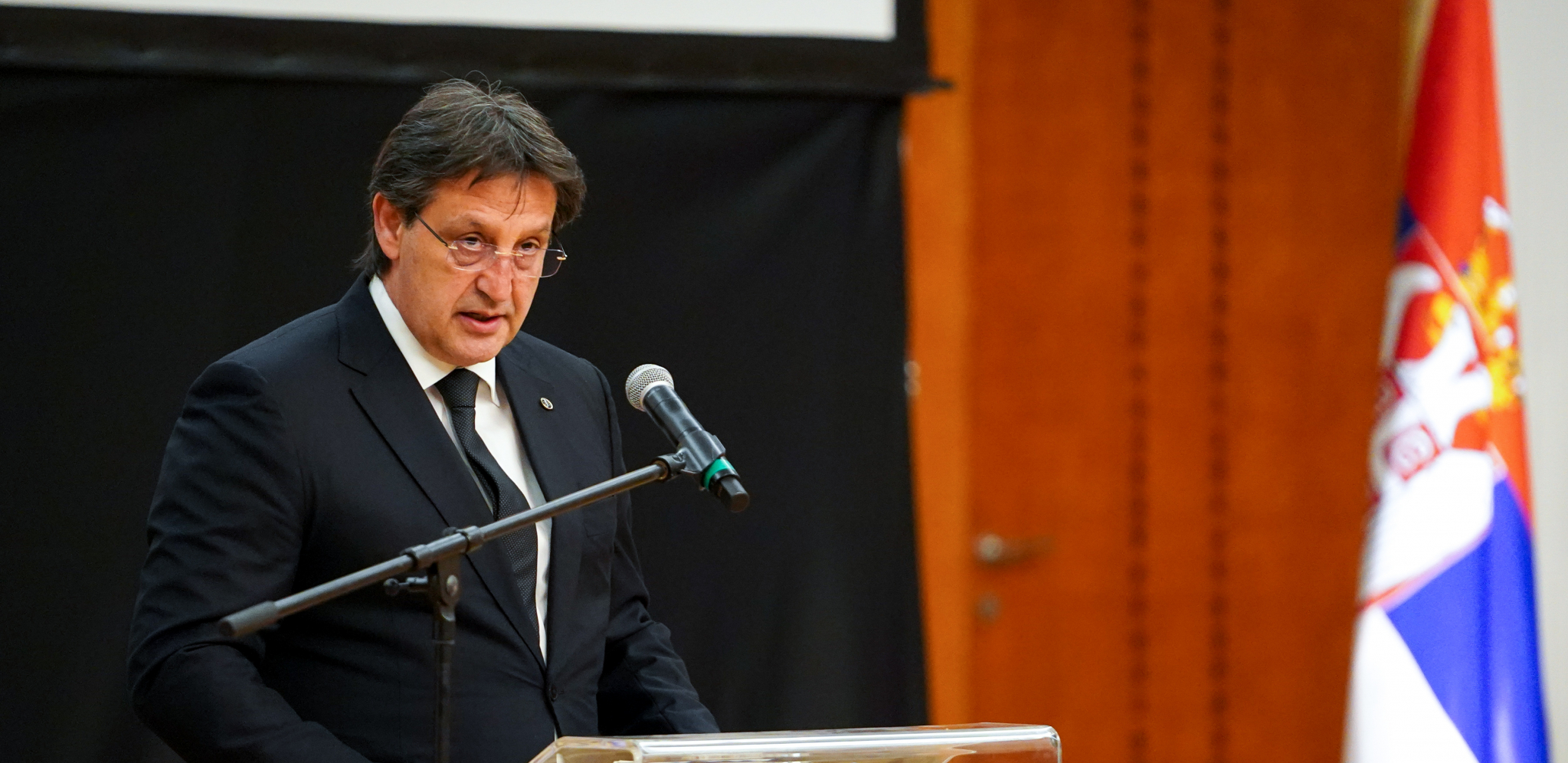 NE POSTOJI ZAKONSKI OSNOV ZA SMENU GAŠIĆA Ministar ne snosi nikakavu odgovornost, MUP pokazao posebnu pribranost i profesionalizam