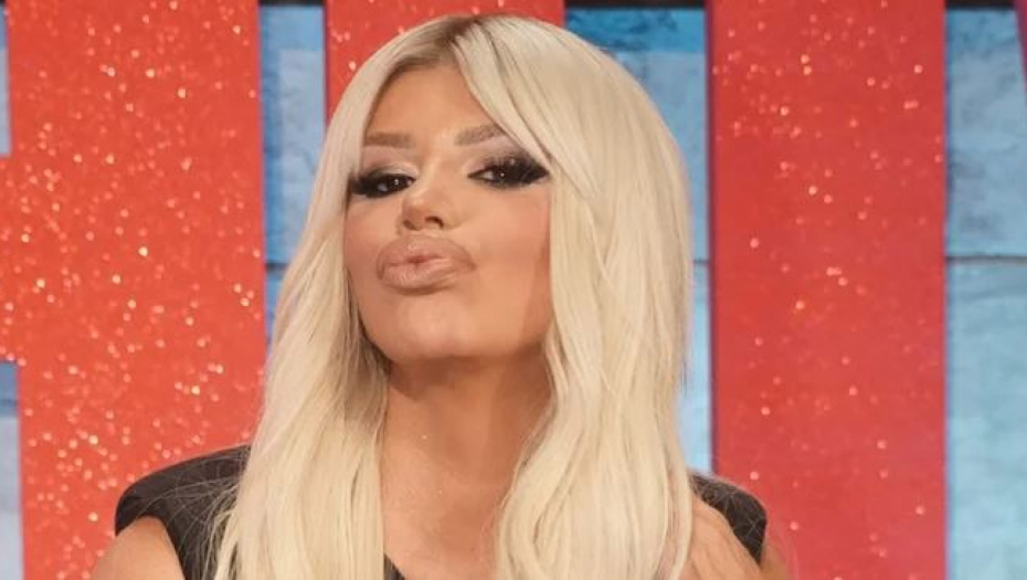 DARINI SILIKONI TEŽE 1.6 KILOGRAMA Za svoje nove "osmice" iskeširala vrtoglavu cifru!