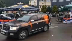 Krasnići napustio zgradu opštine u Leposaviću (FOTO)