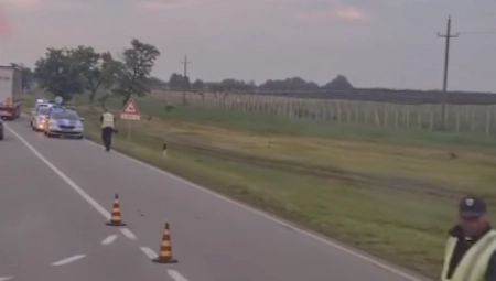 DETALJI TRAGEDIJE KOD BAČKE TOPOLE U sudaru dva automobila poginuli vozač i suvozač iz "forda"