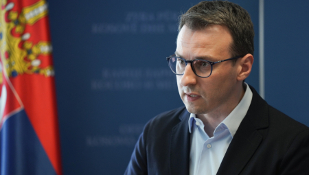 "VUČIĆ JE REKAO DA NIKAD NEĆE PRIZNATI NEZAVISNOST KiM!" Petković odgovorio Jovanoviću: Vi se borite za glasove sa Đilasom koji je za nezavisno Kosovo