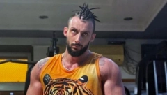 SA OVIM NAŠIM GLUMCEM BI IMAO INTIMNE ODNOSE! Đekson izneo šokantno priznanje pred kamerama, prisutni zanemeli!