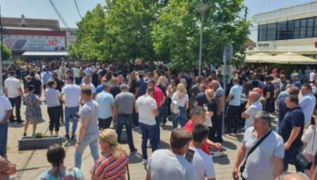 SKUP SRBA U SEVERNOJ MITROVICI I GRAČANICI Vidovdanska deklaracija i jasne poruke