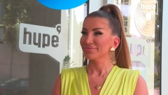 PREBOLELA BIVŠE Dalila dobila crvene ruže od ove osobe, pa usledio i poljubac! (FOTO)