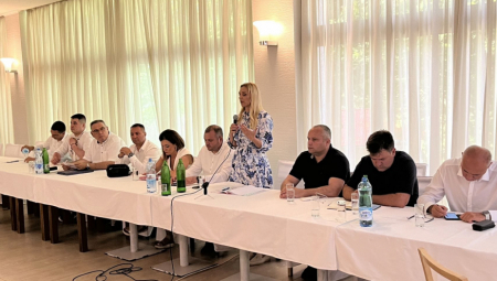 MINISTARKA POLJOPRIVREDE U IVANJICI Nastavljamo pregovore sa primarnim proizvođačima maline (FOTO)