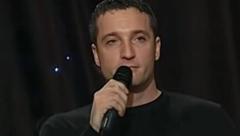 HARAO JE MUZIČKOM SCENOM, SRBIJA GA JE OBOŽAVALA! Urnisao je kolege, a onda odjendom nestao, evo gde je danas Bata Zdravković i kako izgleda! (FOTO)