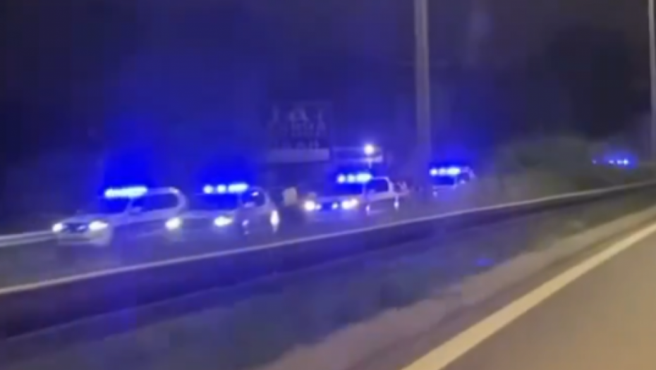 PREVRNUO SE KAMION KOD INĐIJE Sve je blokirano zbog udesa