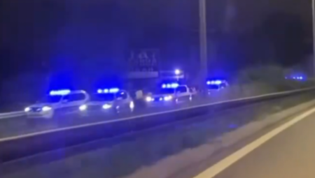 PREVRNUO SE KAMION KOD INĐIJE Sve je blokirano zbog udesa