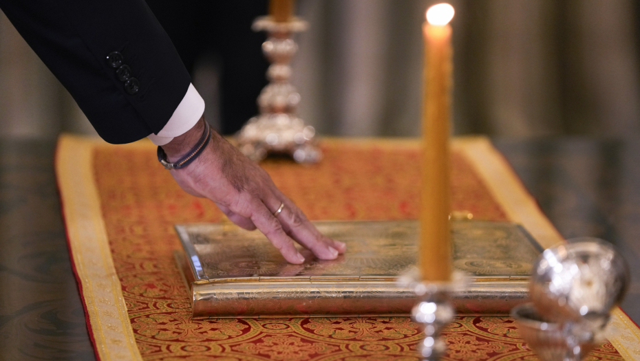 MICOTAKIS POLOŽIO ZAKLETVU Grčka dobila novog premijera, u toku dana biće objavljen i sastav vlade