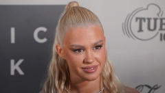 KOMENTARI SE SAMO NIŽU! Ema Radujko nizom provokativnih fotografija usijala društvene mreže! (FOTO)