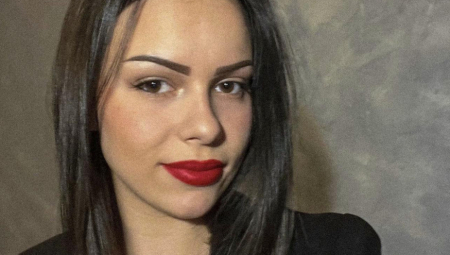 OGLASILA SE ANĐELA (20), STUDENT DECENIJE U PARIZU Rekordno je završila 2 fakulteta, objasnila je i kako