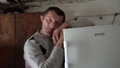 POTRESNO, NE ZNA  NI KOLIKO GODINA IMA, NI KOJI JE DAN Vlade živi potpuno sam i nemoćan u udaljenom sjeničkom selu (FOTO)