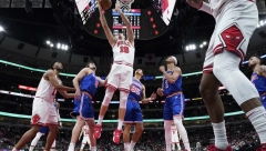 KORAK BLIŽE MALOM KALEMEGDANU Reprezentativac Crne Gore napustio Čikago, Zvezda je na potezu