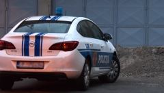 DOVEO TROJE DECE SA KOSOVA I METOHIJE, TRETIRAO IH KAO SLUGE... Policija uhvatila osumnjičenog za užasan zločin u Crnoj Gori