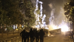 POČELA SAHRANA NAELA M. Zbog njegove smrti sada gori Francuska