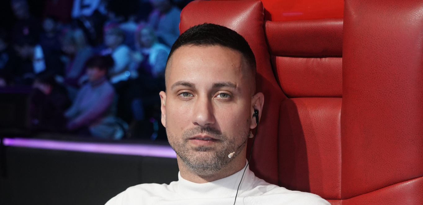 OPERISAN MARKO ĐEDOVIĆ Voditelj sa iglom u ruci prikovan za bolnički krevet! (FOTO)