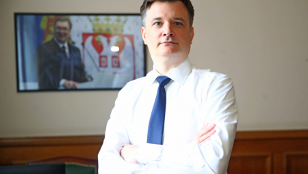 JOVANOV "Opozicioni putujući cirkus promenio lokaciju"