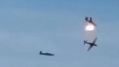 PROCUREO SNIMAK SUDARA DVA VOJNA AVIONA Poginuo pilot, drama iznad vojne baze (VIDEO)