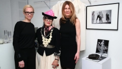 "OD TOALET PAPIRA MOGU DA NAPRAVIM 10 ŠEŠIRA" Debra je prava senzacija, skupljala je smeće iz kontejnera, a onda joj se život promenio iz korena