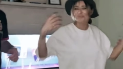 SPREMNA DA SE TESTIRA Uprkos skandaloznom ponašanju, Nikolićeva tvrdi da nikada nije koristila opijate, Drogiranje nije moj stil života!