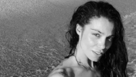 IZNENADA UMRLA MLADA GLUMICA! Porodica i prijatelji zanemeli, iza sebe ostavila dvoje maloletne dece (FOTO)