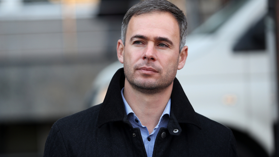 ALEKSIĆ PLATIO LOBI-AGENCIJU DA GA POGURA! Novi čin drame koja poslednjih dana potresa Narodnu stranku