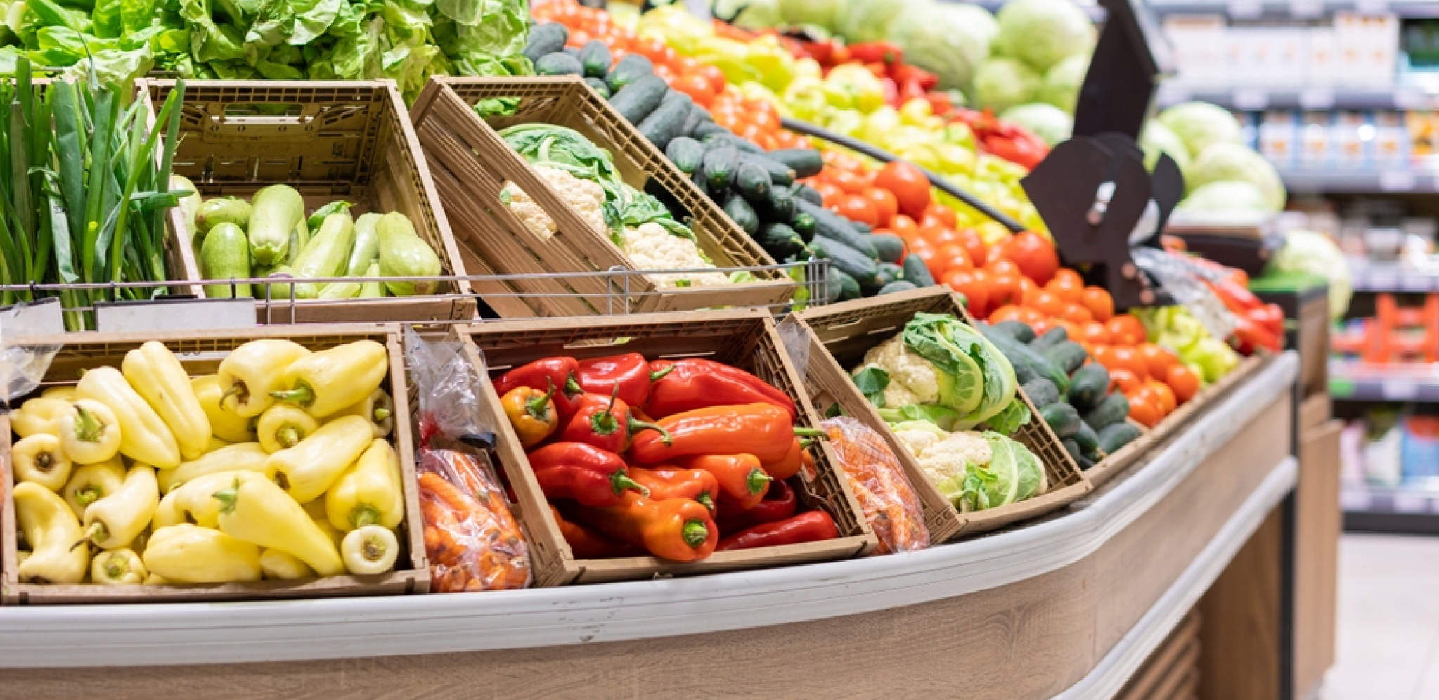 INSPEKCIJA ZATVORILA LANCE PRODAVNICA Vlasnici već počeli da krše odluku o nižim cenama namirnica