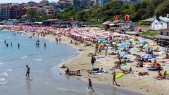 OTROVNA RIBA DRAGANA PRAVI HAOS NA GRČKIM PLAŽAMA  "Peče kao da gori noga! Nemaš snage ni da pričaš!"