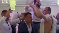 Specijalni tužilac Radonjić uslikan na svadbi sa pripadnikom kriminalne grupe Miloša Medenice