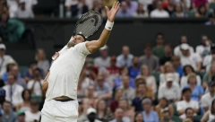 BEZ NJEGA, NOLE NE BI BIO TO ŠTO JESTE Evo ko je Čarli, stalni član u Đokovićevom timu, Srbin prvi put progovorio o njemu