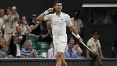 NOLETOVA "IGRA PRESTOLA" Đoković je kralj Vimbldona, Englezi ga stavili na "gvozdeni presto" (FOTO)