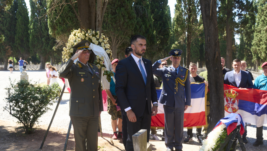 UPISALI SE U SPOMEN KNJIGU Delegacija Ministarstva odbrane posetila Kajmakčalan i Zejtinlik (FOTO)