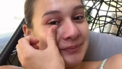 ADRIANA KADAR GRCA U SUZAMA! Evo zašto se slomila snajka Teodore Džehverović nakon porođaja, hitno reagovala i pevačica! (FOTO)