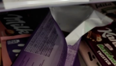 TO JE STOKA BRE Devojka iz Poreča brutalno ispljuvala turiste: Ajde što pojedu paštetu u radnji, ali ovo...