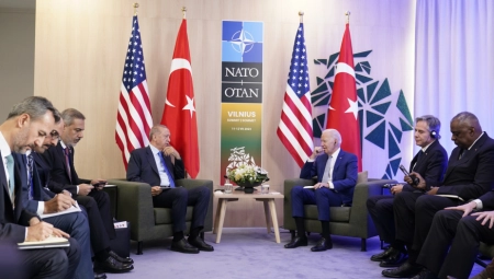 Bela kuća saopštila o čemu su razgovarali Bajden i Erdogan