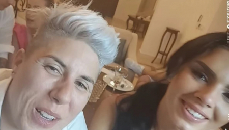OVO NIJE OČEKIVALA Anita otkrila kakvo je iznenađenje sačekalo na Zanzibaru, odmah je sve zabeležila (FOTO)