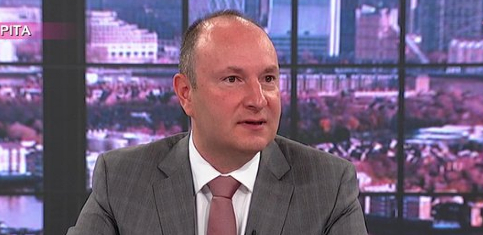 SVETSKA AGENCIJA POTVRDILA STABILAN KREDITNI REJTING NOVOG SADA Đurić: Ovo su sjasne vesti za sve nas