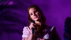 OŽENIO SE DRUGOM DOK SU IŠLI NA TERAPIJU ZA PAROVE, A SAD MU SE OSVETILA Lana Del Rej javno izblamirala bivšeg