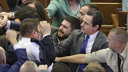 KURTIJA NAPAO VELIKI RIVAL Totalni haos u Prištini, pale ozbiljne optužbe