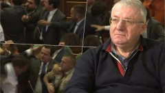 KURTI SE PRERAČUNAO Šešelj otkriva šta se krije iza tuče u Prištini (VIDEO)