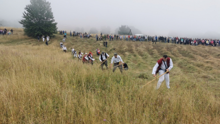 POČINJE SRPSKI KOSAČKI VIMBLDON Bira se najbrži, najjači ali i onaj koji ima najlepši stas (FOTO)