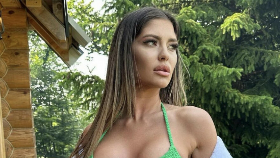 SILIKONI BUDE NEMIR Najvrelija srpska voditeljka pokazala telo u bikiniju! (FOTO)