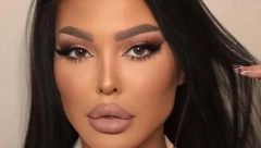 VRELI SNIMAK MAJE I MIKIŠE! Prigrlio Maju otpozadi, pa otišli od svih na ovo mesto!